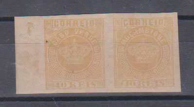 0810.jpg -     Lote:    810            Cabo Verde       Descrição:         1881/85 &mdash; Tipo Coroa. CE13, 40 reis amarelo ocre. Par horizontal de provas não denteadas, com cliché de "MOÇAMBIQUE.          PRV       Valor Base:     &euro; 75,00     Valor Venda:     &euro;      