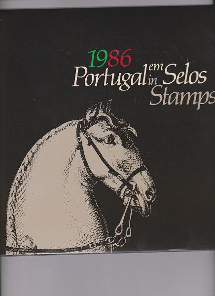 1981.jpg -     Lote:    1981                   Descrição:         1986 &mdash; Livros CTT anuais. Portugal em Selos 1986, completo. Valor de catálogo &euro; 170,00.         Livro       Valor Base:     &euro; 34,00     Valor Venda:     &euro;      