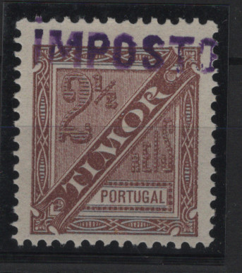 0292.jpg -     Lote:    292            Fiscais       Descrição:         Fiscais. Timor. 1898 &mdash; Contribuição Industrial. D. Carlos I com sobrecarga IMPOSTO. PB60, 2 &frac12; reis. Novo.        *       Valor Base:     &euro; 5,00     Valor Venda:     &euro;      