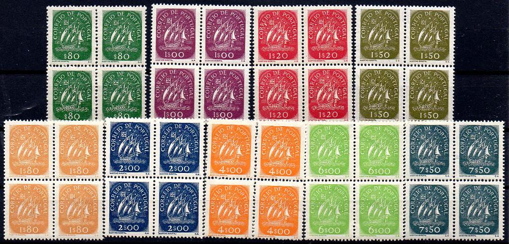 0922.jpg -     Lote:    922            Portugal       Descrição:         1948/49 &mdash; Caravela. Novos valores e cores. CE696/704. Série completa em quadras com goma original sem sinal de charneira. Valor de catálogo &euro; 3.120,00.        ***       Valor Base:     &euro; 300,00     Valor Venda:     &euro;      