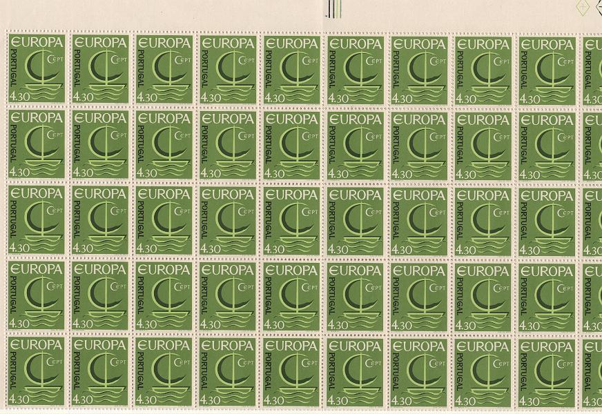 0956.jpg -     Lote:    956            Portugal       Descrição:         1966 &mdash; Europa CEPT. CE 983/85. Série completa em folhas de 100 selos. Valor de catálogo &euro; 4.000,00.        ***       Valor Base:     &euro; 100,00     Valor Venda:     &euro;      