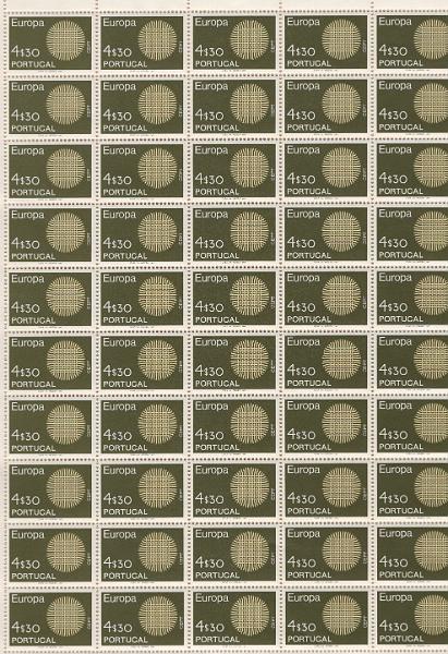 0964.jpg -     Lote:    964            Portugal       Descrição:         1970 &mdash; Europa CEPT. CE 1063/65. Série completa em folhas de 100 selos. Valor de catálogo &euro; 3.500,00.        ***       Valor Base:     &euro; 100,00     Valor Venda:     &euro;      