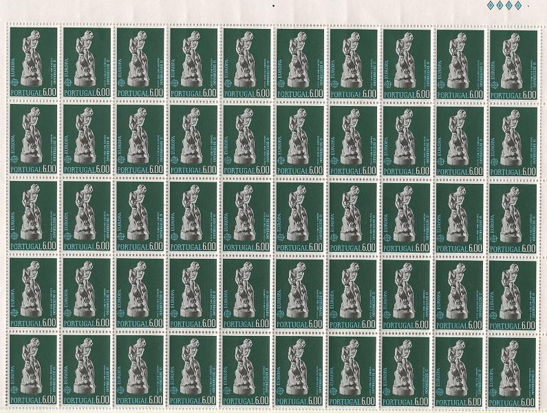 0981.jpg -     Lote:    981            Portugal       Descrição:         1974 &mdash; Europa CEPT. CE 1209/11. Série completa em folhas de 100 selos. Valor de catálogo &euro; 4.500,00.        ***       Valor Base:     &euro; 110,00     Valor Venda:     &euro;      