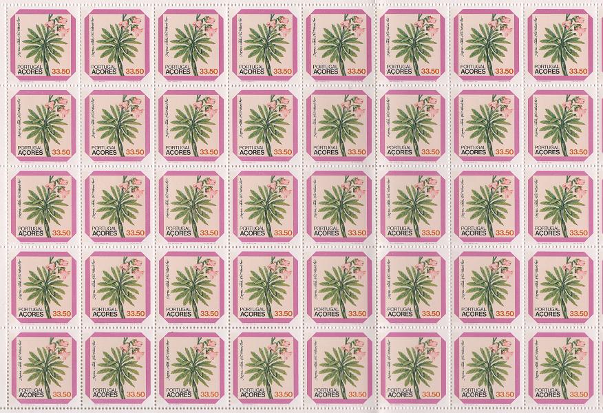 0988.jpg -     Lote:    988            Portugal       Descrição:         1981/83 &mdash; Flores regionais dos Açores. 1.º, 2.º e 3.º grupos. CE 1533/36 + CE1555/58 + CE1620/23. As três séries completas em folhas de 50 selos. Valor de catálogo &euro; 910,00.        ***       Valor Base:     &euro; 40,00     Valor Venda:     &euro;      