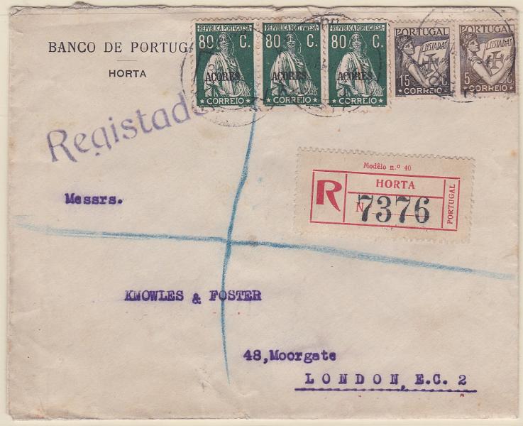1113.jpg -     Lote:    1113            Açores       Descrição:         1930/31 &mdash; Ceres. Selos do Continente com sobrecarga AÇORES + Lusíadas. Sobrescrito circulado registado da Horta para Londres com 3 selos de 80C CE308 e selos tipo Lusíadas do Continente de 5c e 15c.        Carta       Valor Base:     &euro; 15,00     Valor Venda:     &euro;      
