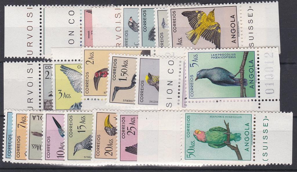 1156.jpg -     Lote:    1156            Angola       Descrição:         1950 &mdash; Aves de Angola. CE 326/349. Série completa com goma original sem sinal de charneira, todos os selos em bordo de folha. Valor de catálogo &euro; 660,00.        ***       Valor Base:     &euro; 150,00     Valor Venda:     &euro;      