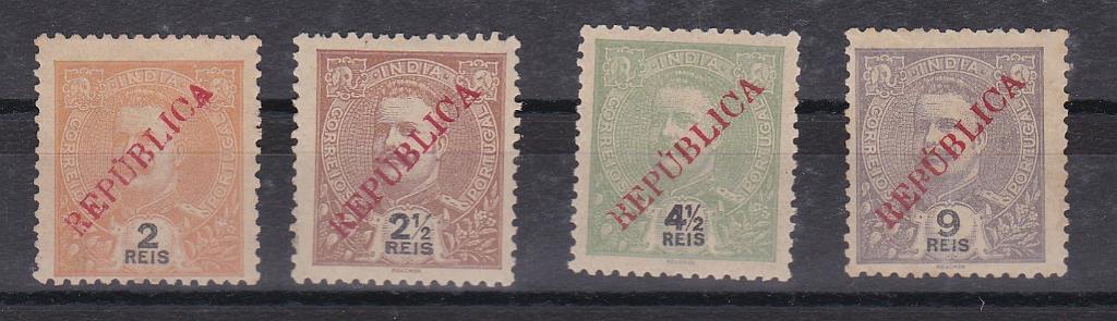 1261.jpg -     Lote:    1261            Índia       Descrição:         1914 &mdash; D. Carlos I Mouchon, com sobrecarga REPUBLICA local. CE 273/76, 2, 2 &frac12;, 4 &frac12; e 9 reis. Selos sem goma como emitidos. Valor de catálogo &euro; 112,00.        *       Valor Base:     &euro; 20,00     Valor Venda:     &euro;      