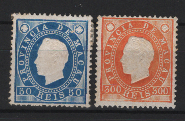1294.jpg -     Lote:    1294            Macau       Descrição:         1887 &mdash; D. Luís I. Fita direita. CE37 e 41, 50 e 300 reis em denteado 13 &frac12;. Valor de catálogo &euro; 138,00.        *       Valor Base:     &euro; 30,00     Valor Venda:     &euro;      