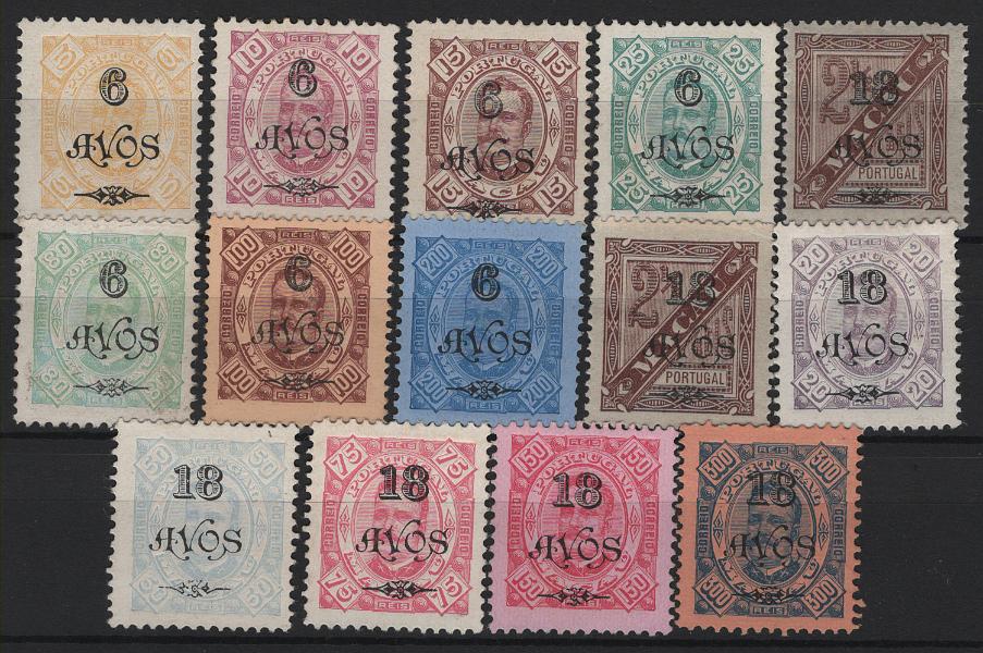 1305.jpg -     Lote:    1305            Macau       Descrição:         1902 &mdash; D. Carlos I, tipo Diogo Neto. Com sobretaxa. CE111/123. Série completa + selo CE118. Valor de catálogo &euro; 196,00.        **/*       Valor Base:     &euro; 40,00     Valor Venda:     &euro;      