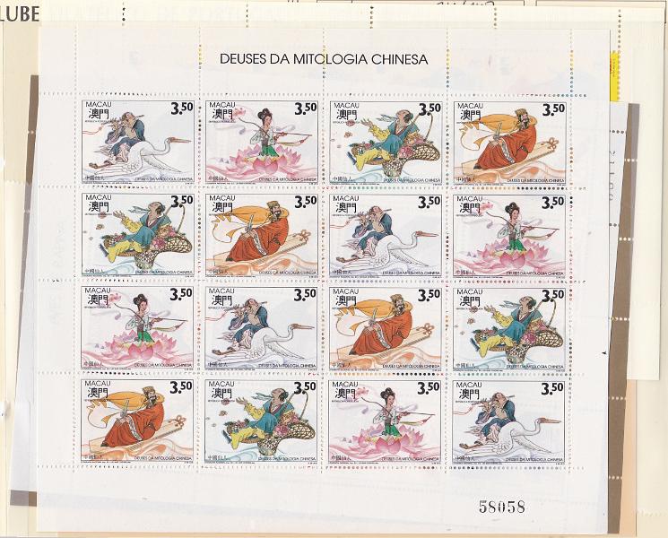 1385.jpg -     Lote:    1385            Macau       Descrição:         1993/94 &mdash; Anos completos de folhas miniaturas FM 11/13 + FM 14/15. Valor de catálogo &euro; 245,00.        FM***       Valor Base:     &euro; 35,00     Valor Venda:     &euro;      