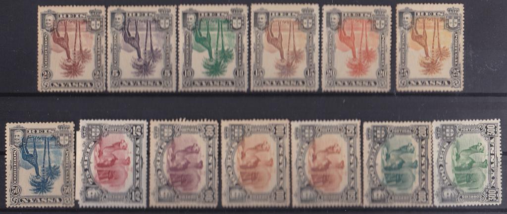 1482.jpg -     Lote:    1482            Companhia do Niassa       Descrição:         1902 &mdash; D. Carlos I (Camelos e girafa). CE 27/39. Série completa com o centro invertido. Valor de catálogo &euro; 1.430,00.        **       Valor Base:     &euro; 450,00     Valor Venda:     &euro;      