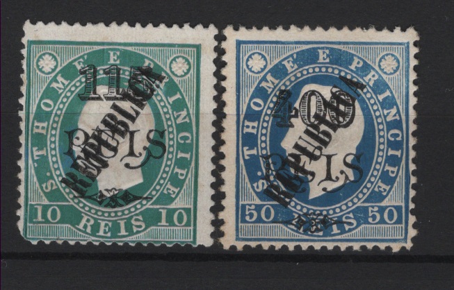 1513.jpg -     Lote:    1513            S. Tomé e Príncipe       Descrição:         1913 &mdash; D. Luís I. Fita direita. Selos de 1902, com sobrecarga REPUBLICA tipografada localmente. CE 129/130. Série completa. Selo CE129 com canto curto. Valor catálogo &euro; 197,50.        *       Valor Base:     &euro; 50,00     Valor Venda:     &euro;      