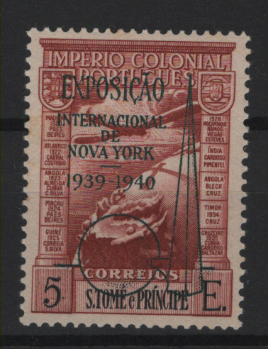 1542.jpg -     Lote:    1542            S. Tomé e Príncipe       Descrição:         1939 &mdash; Correio Aéreo. Império Colonial Português, com sobrecarga "EXPOSIÇÃO INTERNACIONAL DE NOVA YORK 1939-1940. CE CA7A, 5E. Valor de catálogo &euro; 150,00.        **       Valor Base:     &euro; 35,00     Valor Venda:     &euro;      