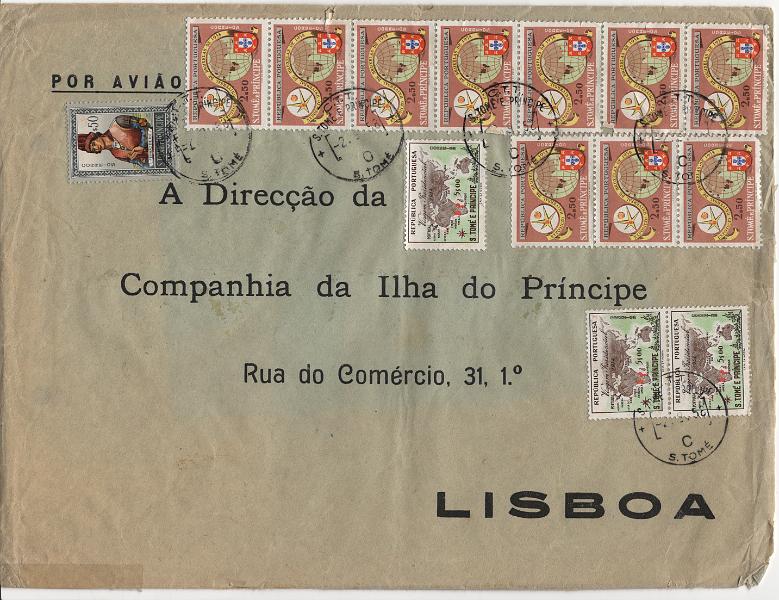1544.jpg -     Lote:    1544            S. Tomé e Príncipe       Descrição:         1952/58 &mdash; Navegadores + Viagem presidencial + Exposição de Bruxelas. Sobrescrito de grande dimensão circulado de S. Tomé (02.05.589 para Lisboa com selo de $50 CE355 + 3x5$00 CE264 e 10x2$50 CE366.        Carta       Valor Base:     &euro; 20,00     Valor Venda:     &euro;      