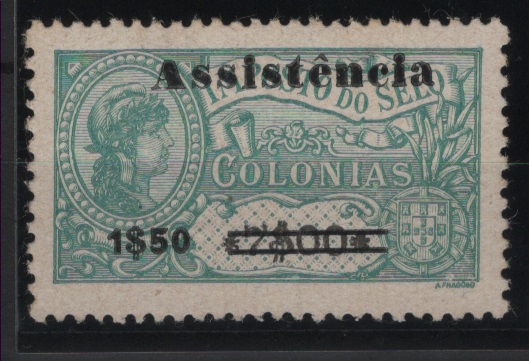 1556.jpg -     Lote:    1556            S. Tomé e Príncipe       Descrição:         1946 &mdash; Imposto Postal. Assistência. Selos fiscais de África, com sobretaxa tipo I. CE IP11, 1$50 s/ 7$00. Valor de catálogo &euro; 90,00.        *       Valor Base:     &euro; 25,00     Valor Venda:     &euro;      