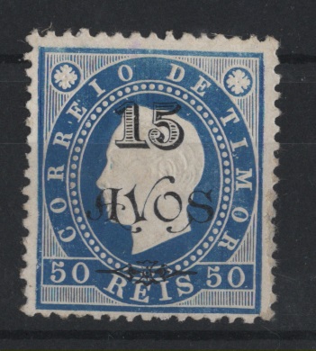 1579.jpg -     Lote:    1579            Timor       Descrição:         1902 &mdash; D. Luís I, fita direita, com sobretaxa. CE83, 15 avos s/ 50 reis. Selo sem goma como emitido. Valor de catálogo &euro; 300,00.        *       Valor Base:     &euro; 70,00     Valor Venda:     &euro;      