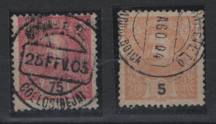 1690.jpg -     Lote:    1690            Portugal        Descrição:         Carimbos circulares datados, tipo 1880 * 1899 &mdash; D. Carlos I Mouchon. CE141, 25 reis. Lote de 2 selos com carimbos a preto de: COLLOS (BEJA) e ST.º AMARO DA BOIÇA.        Lote       Valor Base:     &euro; 15,00     Valor Venda:     &euro;      