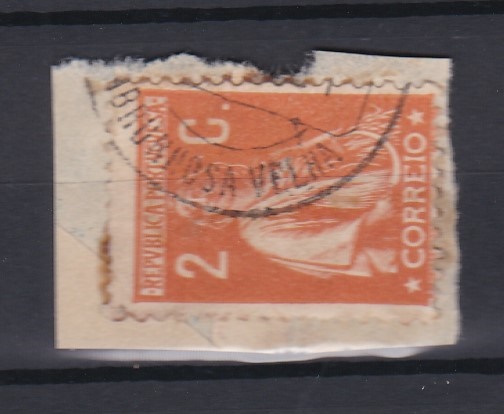 1706.jpg -     Lote:    1706            Portugal        Descrição:         Carimbos circulares datados tipo 1880. 1917 &mdash; Ceres. CE223, 2C, denteado 12X11 &frac12;. Fragmento com selo isolado obliterado com carimbo batido a preto ABRUNHOSA VELHA.        FRG       Valor Base:     &euro; 8,00     Valor Venda:     &euro;      