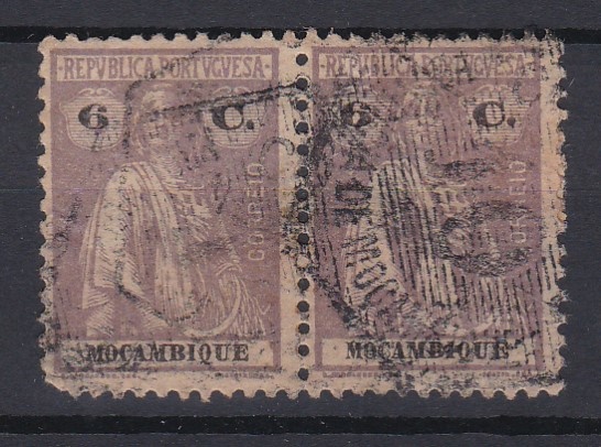 1833.jpg -     Lote:    1833            Moçambique       Descrição:         Carimbos numéricos volantes. 1921 &mdash; Ceres. CE227, 6C. Par horizontal obliterado com carimbo batido a preto "10".        O       Valor Base:     &euro; 8,00     Valor Venda:     &euro;      