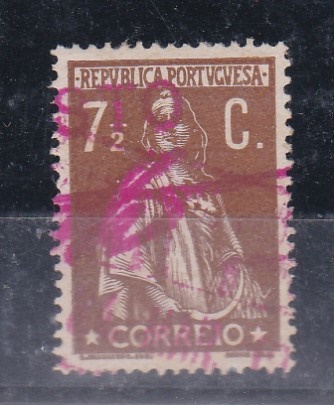 2473.jpg -     Lote:    2473      Lotes pelo Correio      Portugal       Descrição:         1912 &mdash; Ceres. CE213, 7 &frac12; c bistre, denteado 15x14, com obliteração fiscal "VISTO" e chancela.        O       Valor Base:     &euro; 5,00     Valor Venda:     &euro;      