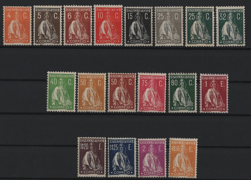 2494.jpg -     Lote:    2494      Lotes pelo Correio      Portugal       Descrição:         1930 &mdash; Ceres. Gravura retocada. CE 495/512. Série completa. Valor de catálogo &euro; 170,00.        (*)       Valor Base:     &euro; 15,00     Valor Venda:     &euro;      