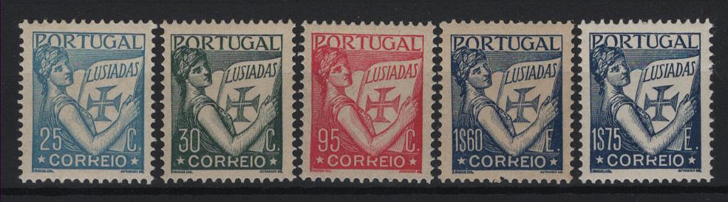 2496.jpg -     Lote:    2496      Lotes pelo Correio      Portugal       Descrição:         1933/38 &mdash; Lusíadas. Novos valores e cores. CE 543/47. Série completa. Valor de catálogo &euro; 190,00.        ***       Valor Base:     &euro; 18,00     Valor Venda:     &euro;      