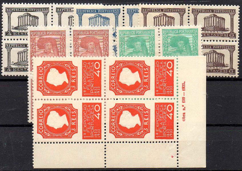 2503.jpg -     Lote:    2503      Lotes pelo Correio      Portugal       Descrição:         19335/36 &mdash; 1.ª Exposição Filatélica Portuguesa + Templo de Diana + Infante D. Henrique. CE564/569. Três séries completas em quadras com goma original sem sinal de charneira. Valor de catálogo &euro; 144,00.        ***       Valor Base:     &euro; 15,00     Valor Venda:     &euro;      