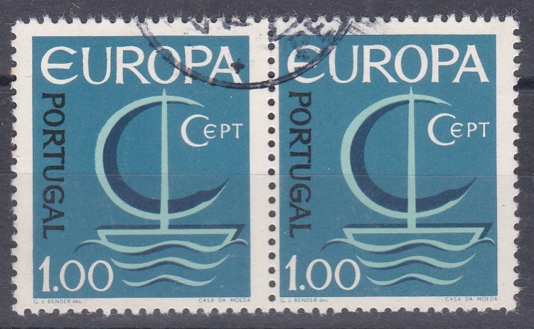 2537.jpg -     Lote:    2537      Lotes pelo Correio      Portugal       Descrição:         1966 &mdash; Europa CEPT. CE983, 1$00. Par horizontal com um selo com 18 dentes e outro com 17 dentes.        O       Valor Base:     &euro; 5,00     Valor Venda:     &euro;      