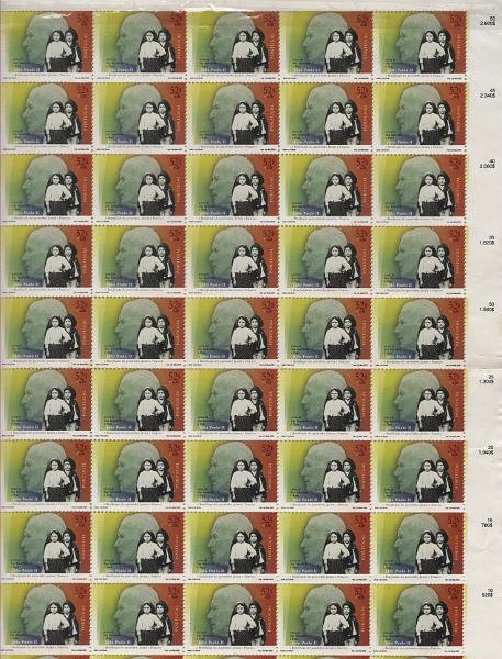 2566.jpg -     Lote:    2566      Lotes pelo Correio      Portugal       Descrição:         2000 &mdash; Visita a Portugal de Sua Santidade o Papa João Paulo II. CE2688, 52$00. Folha completa com 50 selos. Valor de catálogo &euro; 40,00.        ***       Valor Base:     &euro; 4,00     Valor Venda:     &euro;      