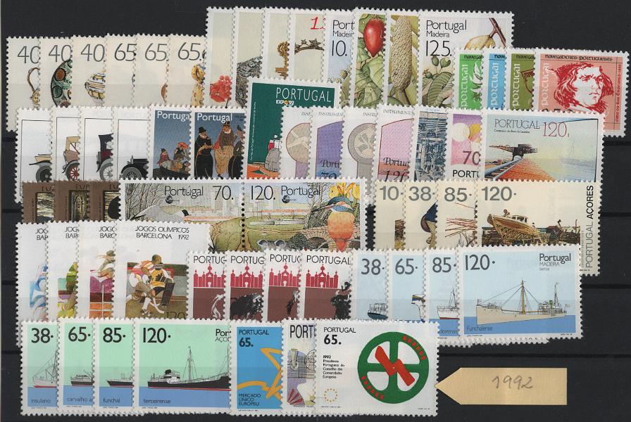2593.jpg -     Lote:    2593      Lotes pelo Correio      Portugal       Descrição:         1992 &mdash; Ano completo com 60 selos. Valor de catálogo &euro; 116,00.        ***       Valor Base:     &euro; 11,00     Valor Venda:     &euro;      