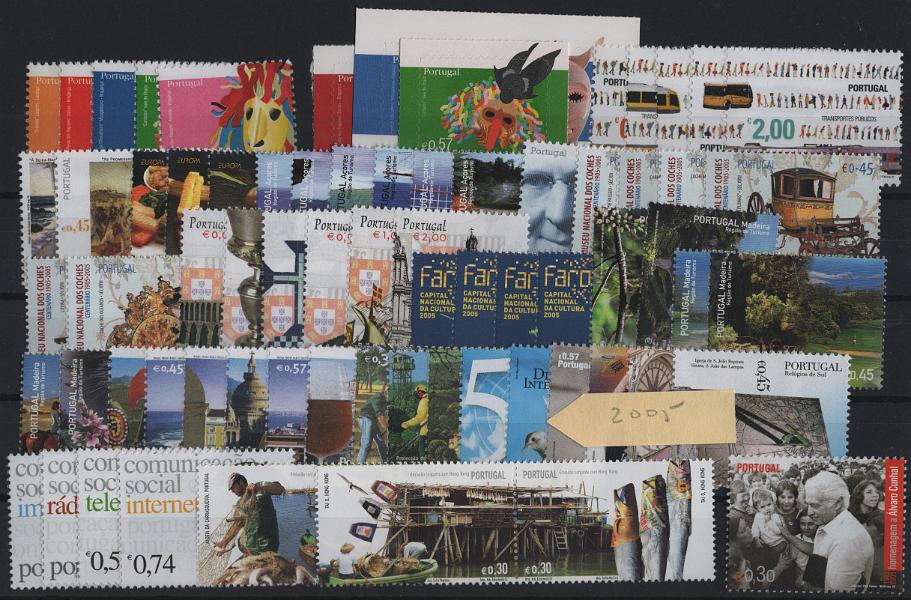2605.jpg -     Lote:    2605      Lotes pelo Correio      Portugal       Descrição:         2005 &mdash; Ano completo com 86 selos. Valor de catálogo &euro; 121,00.        ***       Valor Base:     &euro; 12,00     Valor Venda:     &euro;      