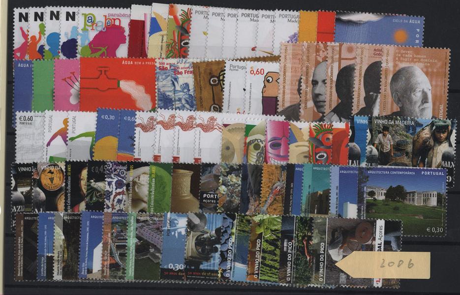 2606.jpg -     Lote:    2606      Lotes pelo Correio      Portugal       Descrição:         2006 &mdash; Ano completo com 88 selos. Valor de catálogo &euro; 124,00.        ***       Valor Base:     &euro; 12,00     Valor Venda:     &euro;      