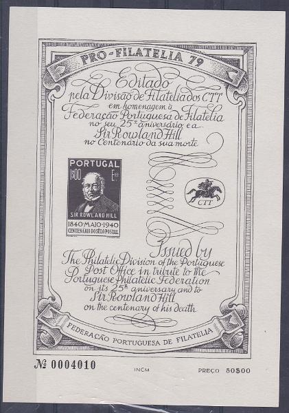 2664.jpg -     Lote:    2664      Lotes pelo Correio      Portugal       Descrição:         1979 &mdash; 25.º Aniversário da Federação Portuguesa de Filatelia + Centenário da Morte de Roland Hill. Bloco editado pelos CTT.        BLC*       Valor Base:     &euro; 5,00     Valor Venda:     &euro;      