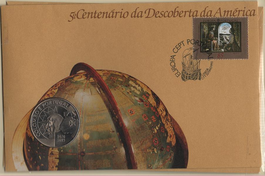 2694.jpg -     Lote:    2694      Lotes pelo Correio      Portugal       Descrição:         1992 &mdash; 5.º Centenário da Descoberta da América. CE SM9 * Selo CE2081 e moeda de 200$00. Lote com dois sobrescritos moeda. Valor de catálogo &euro; 60,00.        SM       Valor Base:     &euro; 20,00     Valor Venda:     &euro;      
