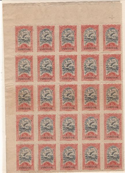 2708.jpg -     Lote:    2708      Lotes pelo Correio      Portugal       Descrição:         1928 &mdash; Imposto postal. Jogos Olímpicos. CE IP21, 15C rosa e preto. Folha completa com 90 selos. Valor de catálogo &euro; 900,00.        *       Valor Base:     &euro; 50,00     Valor Venda:     &euro;      