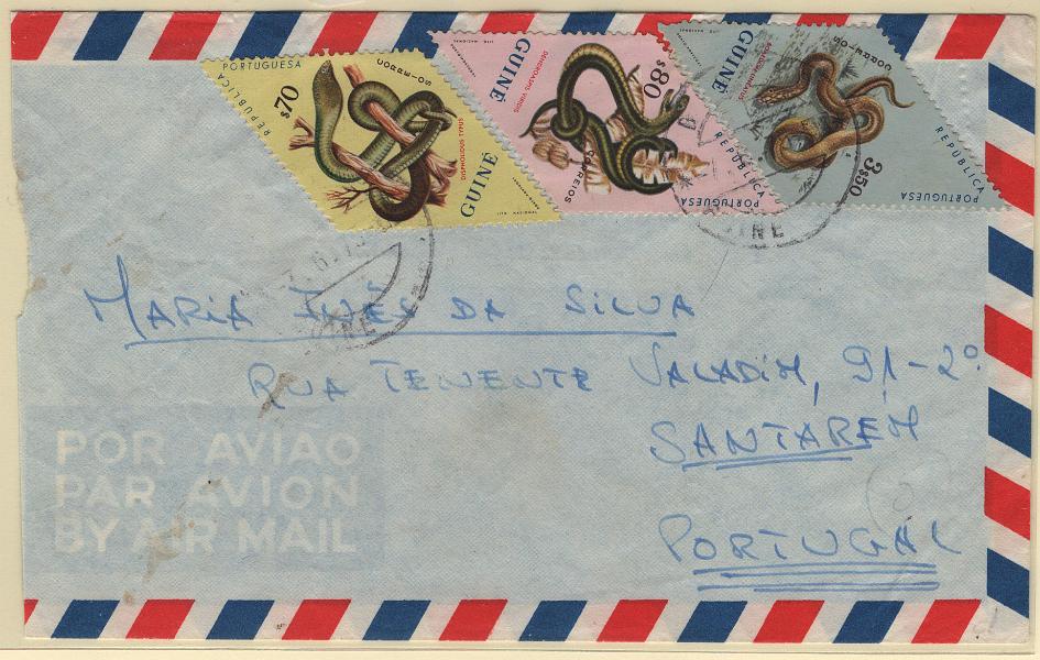2794.jpg -     Lote:    2794      Lotes pelo Correio      Guiné       Descrição:         1963 &mdash; Cobras. Sobrescrito circulado de Bissau (07.06.75) para Santarém, com selos de $70, $80 e 3$50, CE298, 299 e 303.        Carta       Valor Base:     &euro; 20,00     Valor Venda:     &euro;      