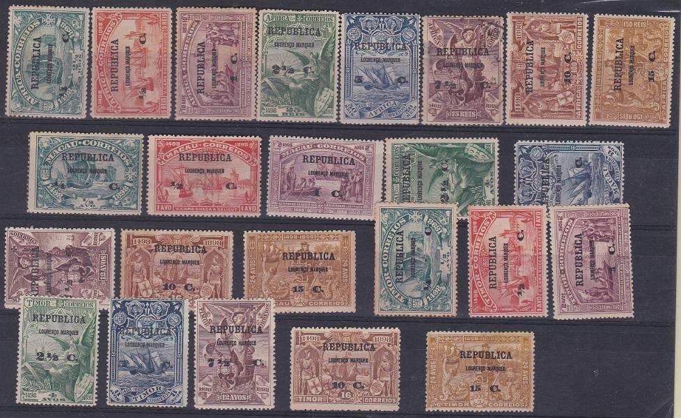 2920.jpg -     Lote:    2920      Lotes pelo Correio      Lourenço Marques       Descrição:         1913 &mdash; 4.º Centenário do Descobrimento do Caminho Marítimo para a Índia, com sobrecarga REPUBLICA e sobretaxa sobre selos de África, Macau e Timor. CE&frac12;4. As três séries completas. Alguns selos com vestígios de óxido. Lote a ver. Valor de catálogo &euro; 135,00.        **       Valor Base:     &euro; 8,00     Valor Venda:     &euro;      