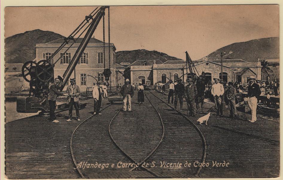 0178.jpg -     Lote:    178                   Descrição:         Cabo Verde. Alfandega e Correio de D. Vicente de Cabo Verde.. Novo. Editado por Bazar Oriental de Augusto Figueira, S. Vicente de Cabo Verde.          PI       Valor Base:     &euro; 15,00     Valor Venda:     &euro;      
