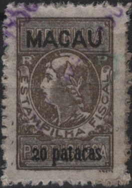 0216.jpg -     Lote:    216            Fiscais       Descrição:         Fiscais. Macau. 1944 &mdash; Imposto do Selo. República. 20 Patacas castanho. Exemplar usado não catalogado por Paulo Barata. MR.         O       Valor Base:     &euro; 25,00     Valor Venda:     &euro;      