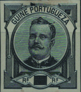 0712.jpg -     Lote:    712            Guiné       Descrição:         1893/94 &mdash; D. Carlos I, tipo Diogo Neto. Prova de cunho não denteada, sem abertura da taxa, de tipo não aprovado, impressa a preto sobre papel porcelana fino. Exemplar com boa cor, sem reparações ou defeitos assinaláveis. São raras a s provas de tipos não aprovados para as emissões das colónias no período monárquico. Certificado de peritagem de Leilões P. Dias, Lda.         PRV       Valor Base:     &euro; 60,00     Valor Venda:     &euro;      