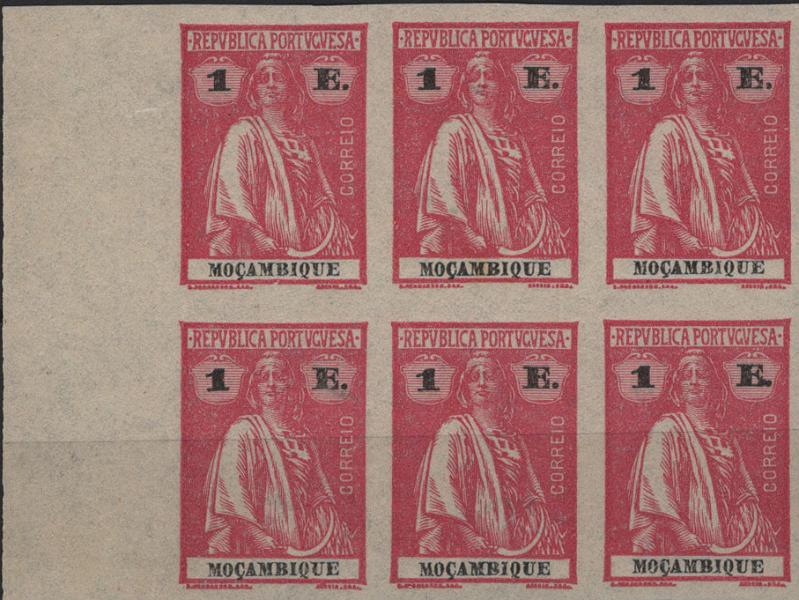 0726.jpg -     Lote:    726            Moçambique       Descrição:         1922 &mdash; Ceres. Mf245, 1E. Bloco horizontal com 6 provas (3x2) em carmim rosa, papel liso, não denteadas, em bordo de folha.         PRV       Valor Base:     &euro; 15,00     Valor Venda:     &euro;      