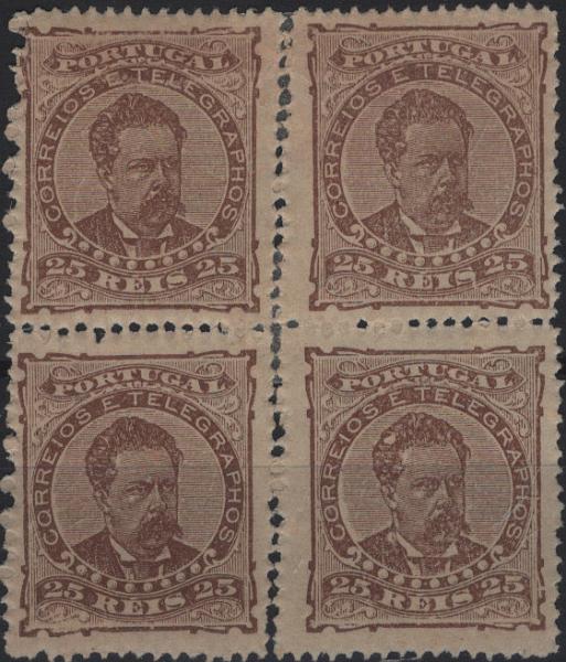 0749.jpg -     Lote:    749            Portugal       Descrição:         1882 &mdash; D. Luís I, de frente. Mf57, 25 reis castanho, denteado 12 &frac12;. Quadra de selos falsos, ditos "Pera de Satanás" de autoria de Alfredo Alves Mendes. Exemplares sem goma conforme a maioria emitida. Certificado de peritagem de Leilões P. Dias, Lda.         *       Valor Base:     &euro; 20,00     Valor Venda:     &euro;      