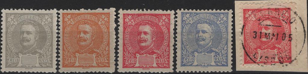 0752.jpg -     Lote:    752            Portugal       Descrição:         1895/96 &mdash; D. Carlos I. Lote composto por 4 selos novos e um fragmento nas cores cinzenta, laranja, carmim (2), ultramar, correspondentes às taxas de 2 &frac12; reis, 5 reis, 25 reis e 50 reis, Mf126, 127, 141x2 e 142, todos SEM IMPRESSÃO DA TAXA.         ***/**/FRG       Valor Base:     &euro; 25,00     Valor Venda:     &euro;      