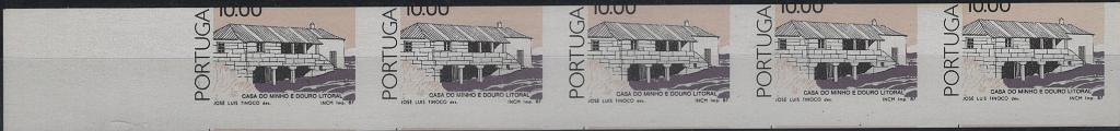 0787.jpg -     Lote:    787            Portugal       Descrição:         1985/89 &mdash; Arquitetura Popular Portuguesa. Mf1713, 10$00. Tira horizontal de 5 selos NÃO DENTEADOS. MB e MR.         ***       Valor Base:     &euro; 30,00     Valor Venda:     &euro;      