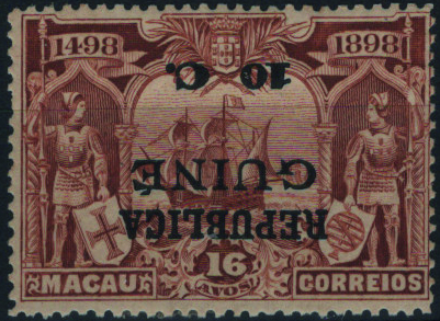 0816.jpg -     Lote:    816            Guiné       Descrição:         1913 &mdash; 4.º Centenário da Descoberta do Caminho Marítimo para a Índia, sobrecarga e sobretaxa sobre selos de Macau. Mf127a, 10c s/ 16 avos castanho amarelo. Exemplar com goma original e charneira, sem defeitos nem reparações com SOBRECARGA INVERTIDA. Valor de catálogo &euro; 70,00.         **       Valor Base:     &euro; 25,00     Valor Venda:     &euro;      