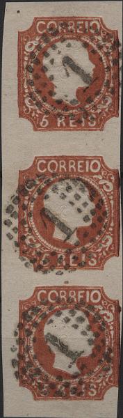 0891.jpg -     Lote:    891            Portugal        Descrição:         1856/57 &mdash; D. Pedro V. Cabelos anelados. Mf10, 5 reis castanho amarelo, cunho I. Tira vertical com 3 selos, com 3 margens de luxo e uma curta. Valor de catálogo &euro; 750,00.         O       Valor Base:     &euro; 80,00     Valor Venda:     &euro;      