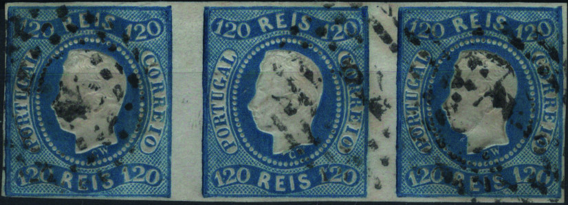 0907.jpg -     Lote:    907            Portugal        Descrição:         1866/67 &mdash; D. Luís I. Fita curva, não denteados. Mf26, 120 reis azul. Tira horizontal com 3 selos, com as margens exteriores curtas. Valor de catálogo &euro; 390,00.         O       Valor Base:     &euro; 90,00     Valor Venda:     &euro;      