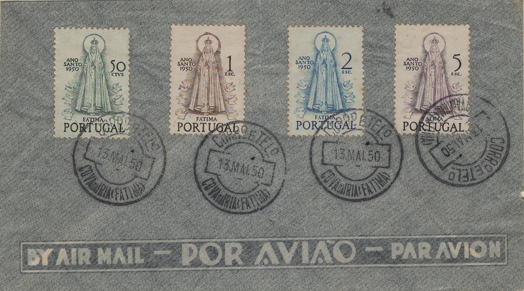1024.jpg -     Lote:    1024            Portugal        Descrição:         1950 &mdash; Ano Santo. Mf 719/22. Série completa em sobrescrito do 1.º dia de circulação, com marca de dia de COVA DE IRIA (FATIMA) datado de 13.05.50. B e MR. Valor de catálogo &euro; 850,00.         FDC       Valor Base:     &euro; 100,00     Valor Venda:     &euro;      