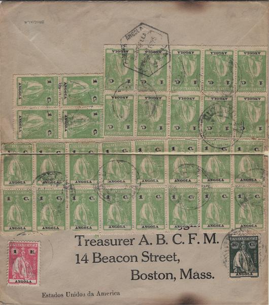 1186.jpg -     Lote:    1186            Angola       Descrição:         1914/22 &mdash; Ceres. Sobrescrito circulado para Boston / EUA com trânsito por Benguela (24.03.25) com 30 selos de 1c verde amarelo, denteado 15x14, papel liso, MF144e + selo de 30c verde oliva escuro, denteado 12x11 &frac12;, papel liso, MF206 + 1E rosa, denteado 12x11 &frac12;, papel lustrado espesso, MF210b. Exemplar bem conservado, sem defeitos nem reparações.         Carta       Valor Base:     &euro; 30,00     Valor Venda:     &euro;      
