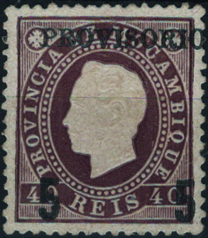 1503.jpg -     Lote:    1503            Moçambique       Descrição:         1893 &mdash; D. Luís I, fita direita, com sobretaxa. Sobretaxa tipo 4. Mf27, 5 s/ 40 reis castanho, papel porcelana, denteado 12 Ÿ. Algarismos "5" com 5mm e mesma altura. Exemplar novo, sem goma como emitido, sem defeitos nem reparações. Valor de catálogo &euro; 450,00.         *       Valor Base:     &euro; 90,00     Valor Venda:     &euro;      